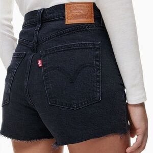 Levi's Ribcage Women's Black Denim Shorts